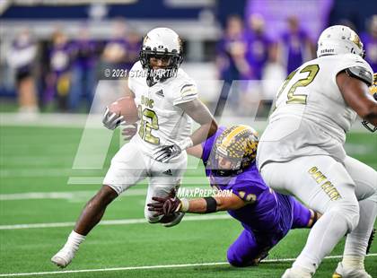 Thumbnail 1 in South Oak Cliff vs. Liberty Hill (UIL 5A D2 Final) photogallery.