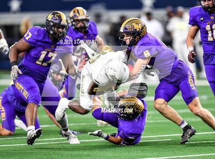Thumbnail 3 in South Oak Cliff vs. Liberty Hill (UIL 5A D2 Final) photogallery.