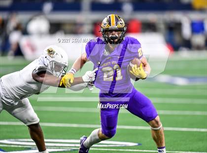 Thumbnail 1 in South Oak Cliff vs. Liberty Hill (UIL 5A D2 Final) photogallery.