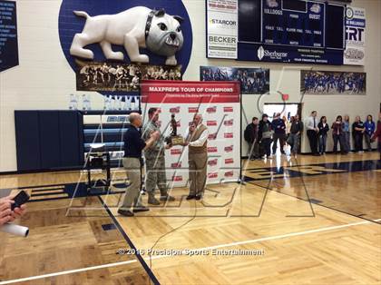 Thumbnail 1 in Becker TOC Ceremony photogallery.