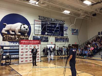 Thumbnail 3 in Becker TOC Ceremony photogallery.