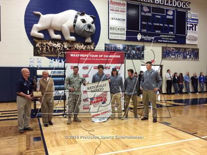 Thumbnail 3 in Becker TOC Ceremony photogallery.