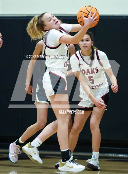 Thumbnail 2 in Calabasas @ Oaks Christian photogallery.