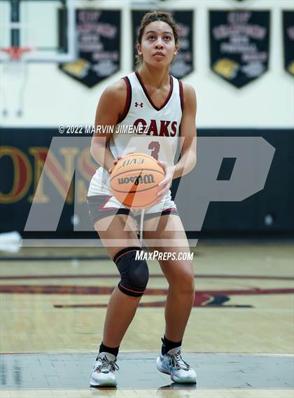 Thumbnail 1 in Calabasas @ Oaks Christian photogallery.