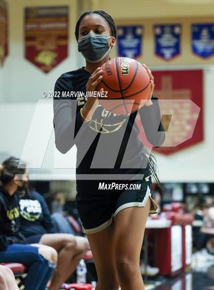 Thumbnail 1 in Calabasas @ Oaks Christian photogallery.