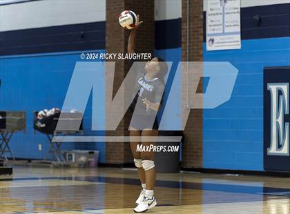 Thumbnail 1 in O'Fallon @ Belleville East photogallery.