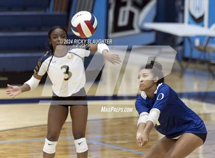 Thumbnail 3 in O'Fallon @ Belleville East photogallery.
