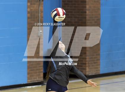 Thumbnail 3 in O'Fallon @ Belleville East photogallery.