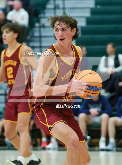 Thumbnail 3 in Mountain View vs. Layton (Utah Autism Holiday Classic) photogallery.