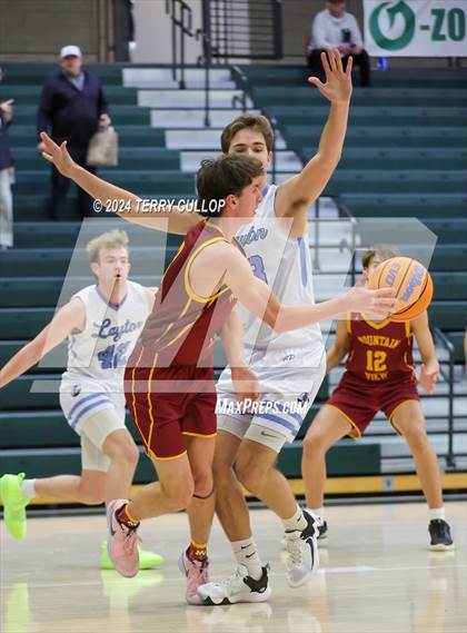 Thumbnail 2 in Mountain View vs. Layton (Utah Autism Holiday Classic) photogallery.