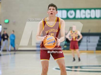 Thumbnail 2 in Mountain View vs. Layton (Utah Autism Holiday Classic) photogallery.