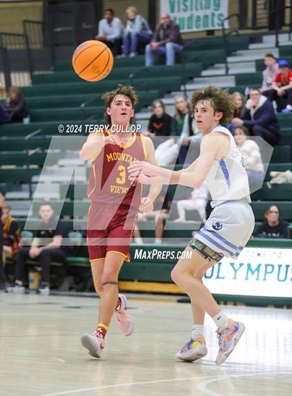 Thumbnail 2 in Mountain View vs. Layton (Utah Autism Holiday Classic) photogallery.