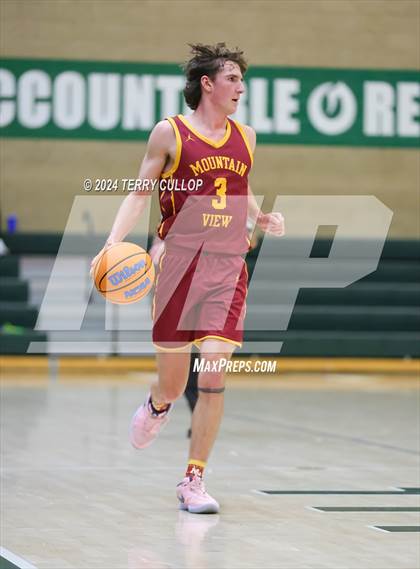 Thumbnail 3 in Mountain View vs. Layton (Utah Autism Holiday Classic) photogallery.