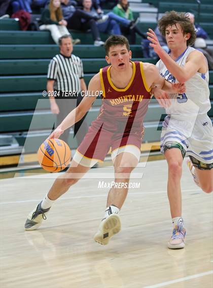 Thumbnail 3 in Mountain View vs. Layton (Utah Autism Holiday Classic) photogallery.