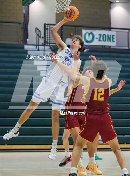 Thumbnail 2 in Mountain View vs. Layton (Utah Autism Holiday Classic) photogallery.
