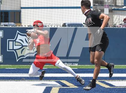 Thumbnail 1 in Mater Dei vs. Mission Hills  (Brave 8 Invitational) photogallery.