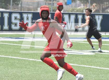 Thumbnail 1 in Mater Dei vs. Mission Hills  (Brave 8 Invitational) photogallery.
