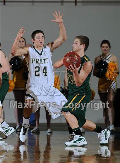 Thumbnail 1 in Pratt vs. Basehor-Linwood (KSHSAA 4A Semifinal) photogallery.
