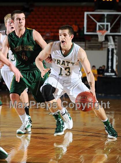 Thumbnail 1 in Pratt vs. Basehor-Linwood (KSHSAA 4A Semifinal) photogallery.