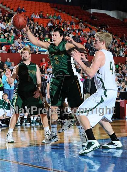 Thumbnail 1 in Pratt vs. Basehor-Linwood (KSHSAA 4A Semifinal) photogallery.