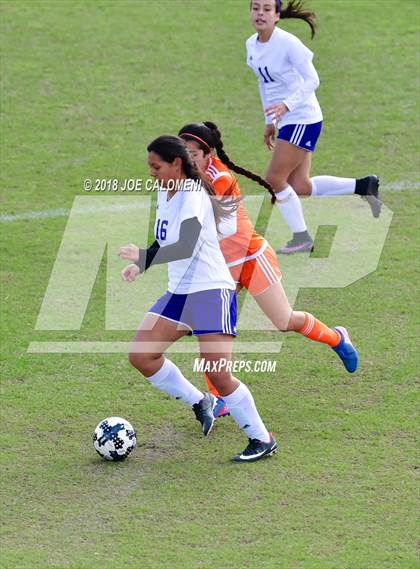 Thumbnail 3 in Brackenridge vs. Burbank photogallery.