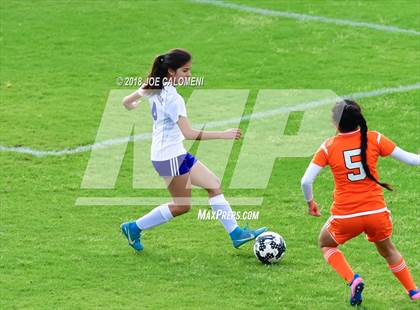Thumbnail 2 in Brackenridge vs. Burbank photogallery.