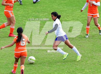 Thumbnail 2 in Brackenridge vs. Burbank photogallery.