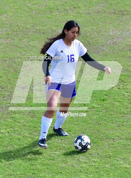 Thumbnail 3 in Brackenridge vs. Burbank photogallery.
