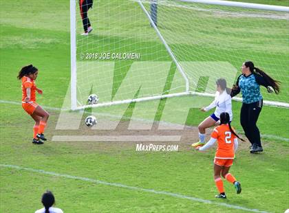 Thumbnail 2 in Brackenridge vs. Burbank photogallery.