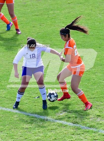 Thumbnail 2 in Brackenridge vs. Burbank photogallery.