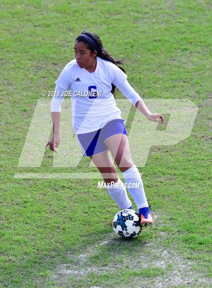 Thumbnail 2 in Brackenridge vs. Burbank photogallery.