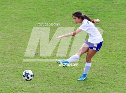 Thumbnail 3 in Brackenridge vs. Burbank photogallery.
