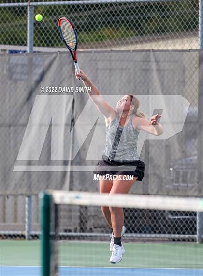 Thumbnail 3 in Raymore-Peculiar @ Lee's Summit (MSHSAA Class 3 District Championship) photogallery.