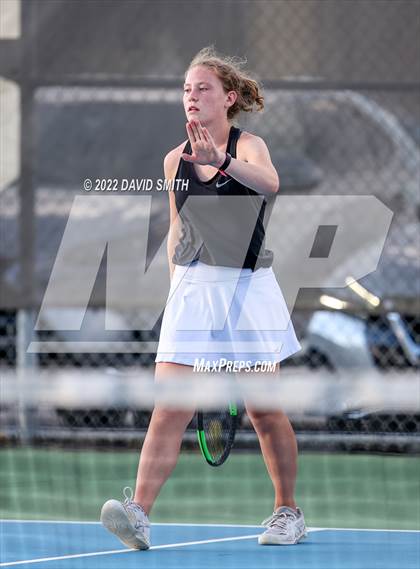 Thumbnail 2 in Raymore-Peculiar @ Lee's Summit (MSHSAA Class 3 District Championship) photogallery.