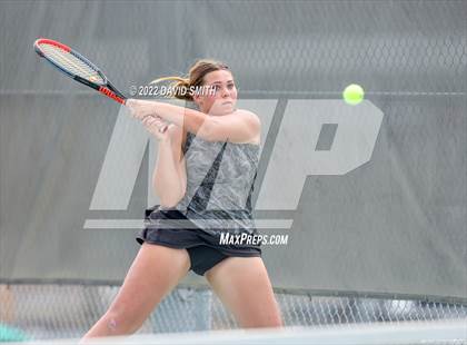 Thumbnail 1 in Raymore-Peculiar @ Lee's Summit (MSHSAA Class 3 District Championship) photogallery.