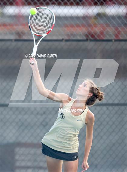 Thumbnail 2 in Raymore-Peculiar @ Lee's Summit (MSHSAA Class 3 District Championship) photogallery.