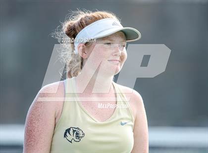 Thumbnail 3 in Raymore-Peculiar @ Lee's Summit (MSHSAA Class 3 District Championship) photogallery.