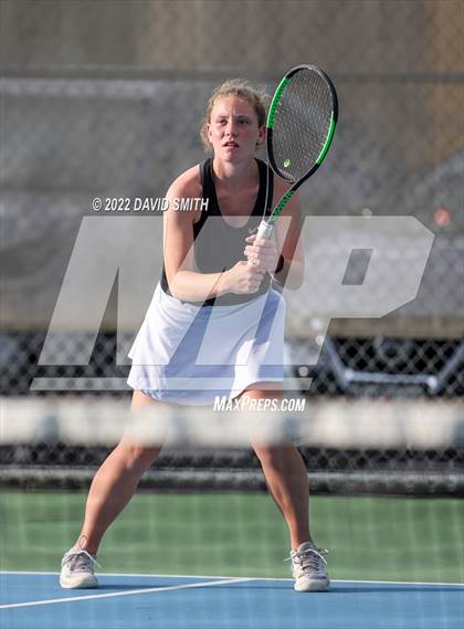 Thumbnail 2 in Raymore-Peculiar @ Lee's Summit (MSHSAA Class 3 District Championship) photogallery.