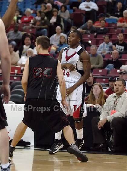 Thumbnail 2 in Bella Vista vs. Fairfield (CIF SJS D2 Playoffs) photogallery.