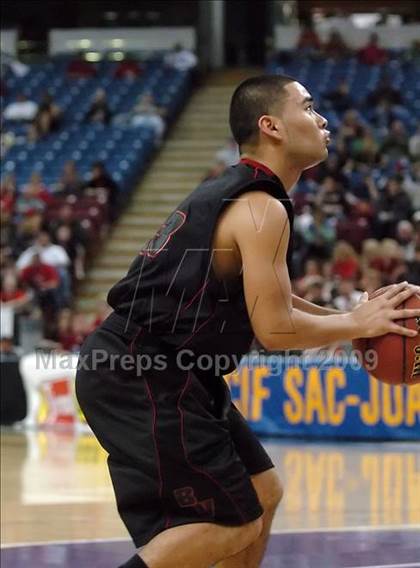 Thumbnail 2 in Bella Vista vs. Fairfield (CIF SJS D2 Playoffs) photogallery.