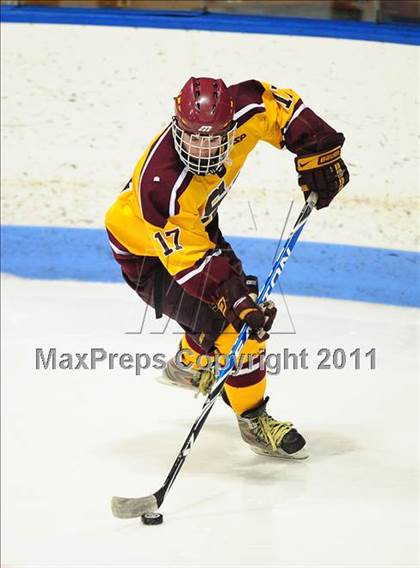 Thumbnail 3 in South Windsor vs. Fairfield Prep (CIAC Division 1 Semifinal) photogallery.