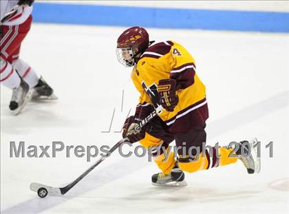 Thumbnail 3 in South Windsor vs. Fairfield Prep (CIAC Division 1 Semifinal) photogallery.
