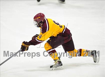 Thumbnail 1 in South Windsor vs. Fairfield Prep (CIAC Division 1 Semifinal) photogallery.