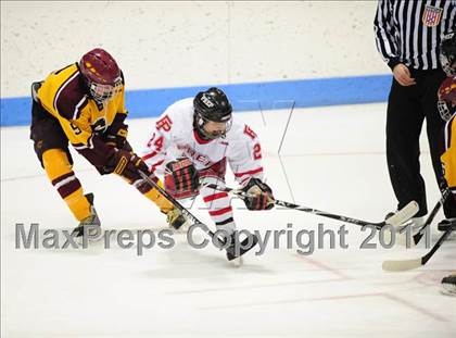 Thumbnail 3 in South Windsor vs. Fairfield Prep (CIAC Division 1 Semifinal) photogallery.