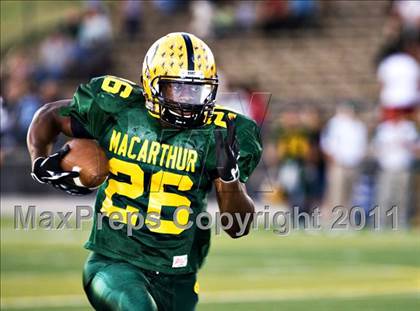 Thumbnail 1 in Altus vs. MacArthur photogallery.