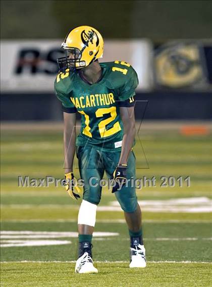 Thumbnail 3 in Altus vs. MacArthur photogallery.