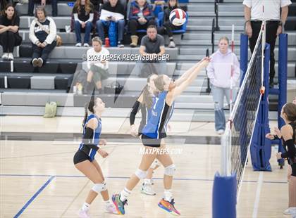 Thumbnail 3 in Peak to Peak vs Aspen (CHSAA 3A Regionals, Site 9) photogallery.