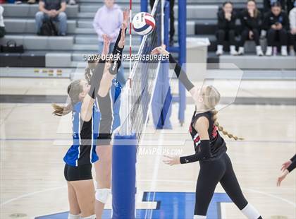 Thumbnail 3 in Peak to Peak vs Aspen (CHSAA 3A Regionals, Site 9) photogallery.