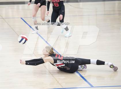 Thumbnail 2 in Peak to Peak vs Aspen (CHSAA 3A Regionals, Site 9) photogallery.