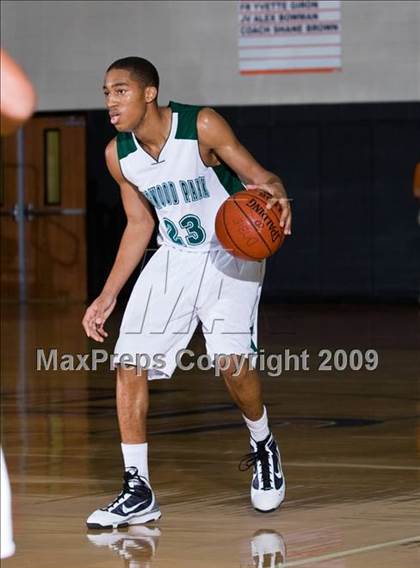 Thumbnail 1 in Kingwood Park vs. Duncanville (McDonalds Texas Invitational) photogallery.
